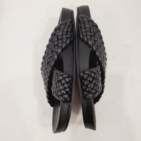 NEW Charles David Defend Flat Sandal Black Sandals - Picture 3 of 4